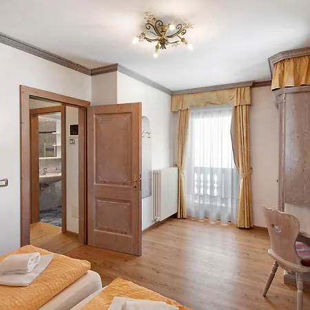 Apartment Casa Li Roina N 47 *